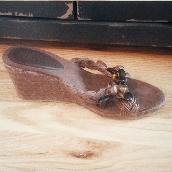 New York & Company Beaded Wedge Sandals Brown Size 8 - Picture 3 of 11